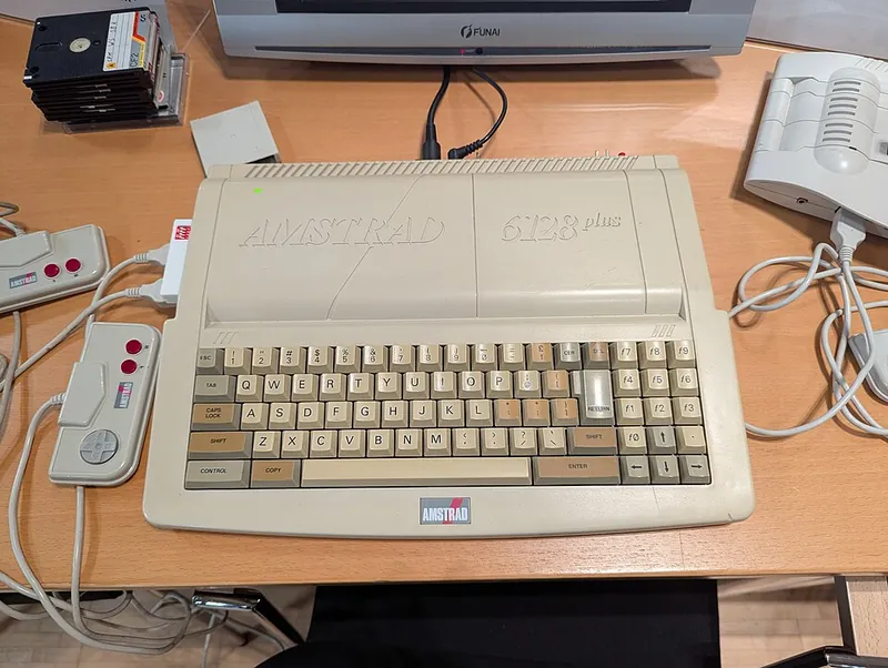 Amstrad CPC 6128 Plus personal computer