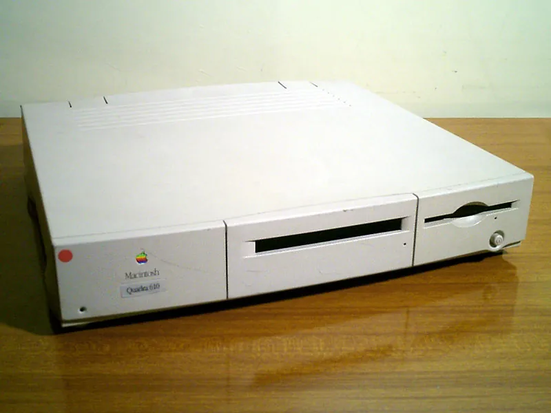 Apple Macintosh Quadra 610 personal computer