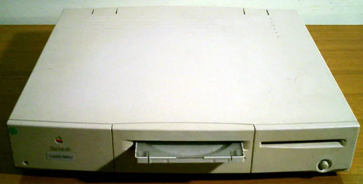 Apple Macintosh Quadra 660 AV personal computer