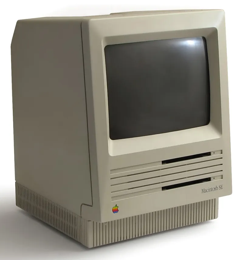 Apple Macintosh SE personal computer