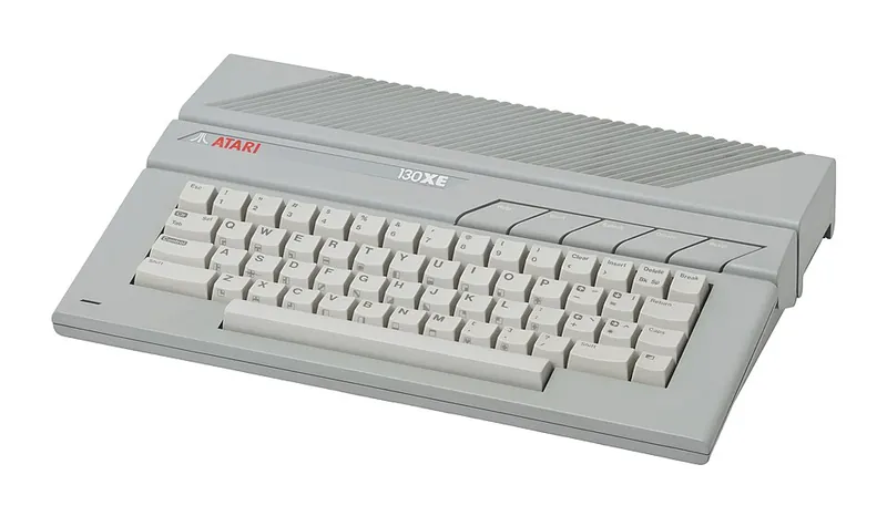 Atari 130XE personal computer