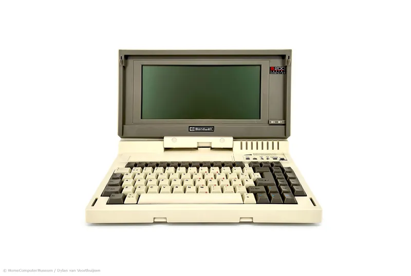 Bondwell B200 personal computer