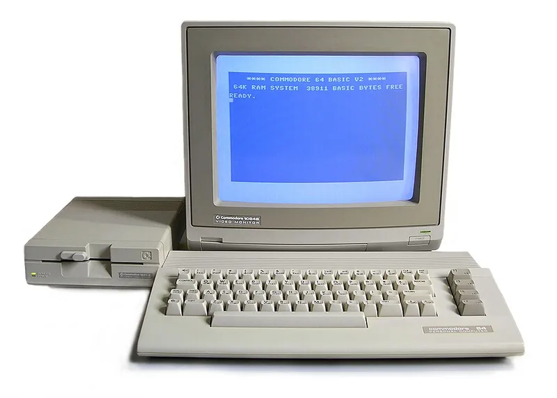 Commodore 64C personal computer