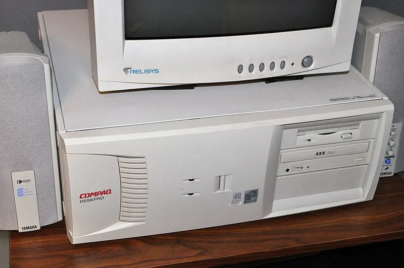 Compaq DeskPro personal computer