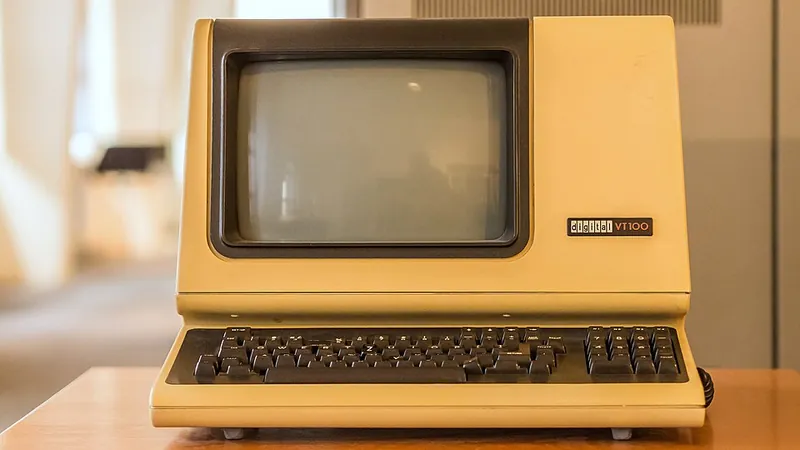 DEC VT-100 personal computer
