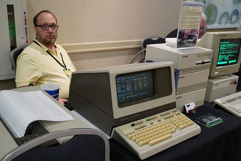 HP 2645A personal computer