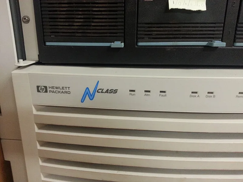 HP 9000 N-Class personal computer