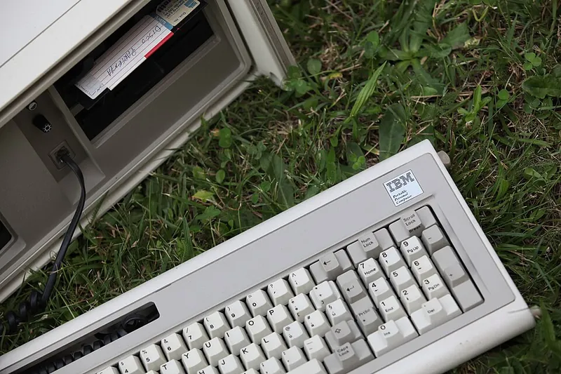 IBM Portable PC - 5155 Model 68 personal computer