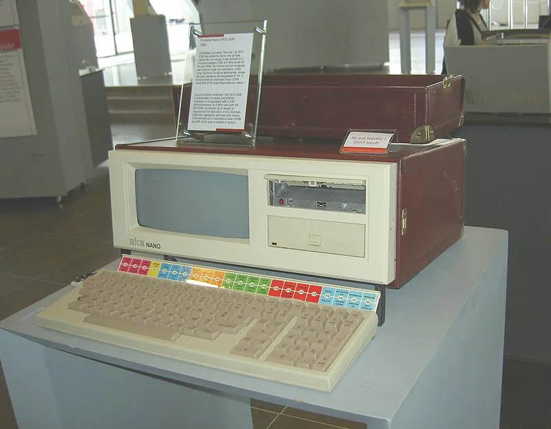 Nano SKS 2500 personal computer