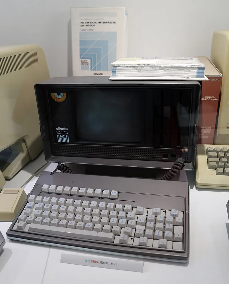 Olivetti M21 personal computer