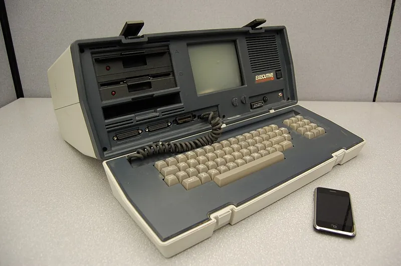 Osborne Computer Corp. Executive personal computer
