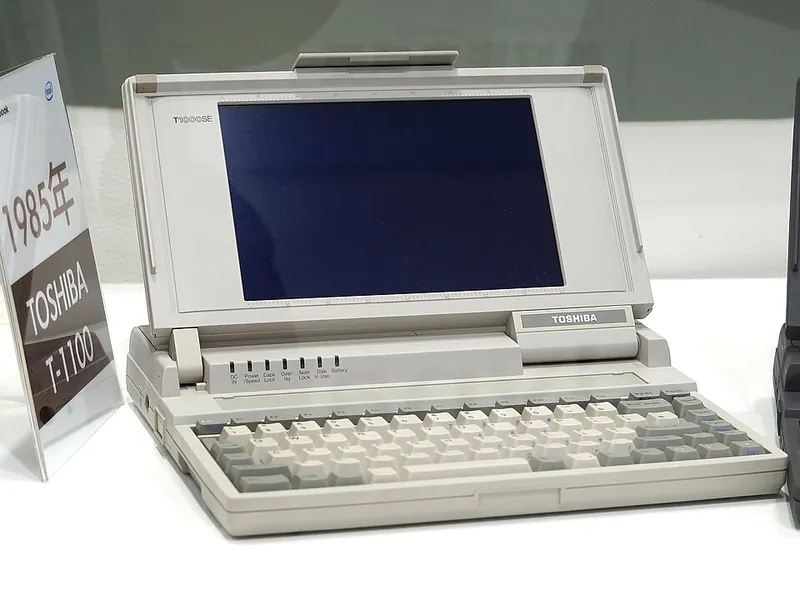 Toshiba T1000SE personal computer